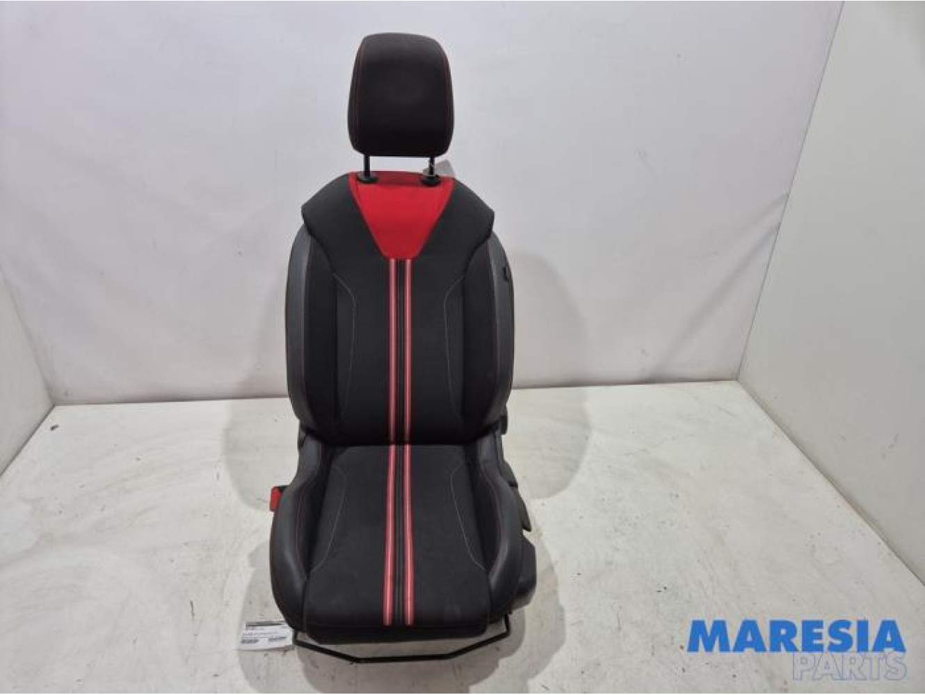 Opel - Corsa - Stoel links