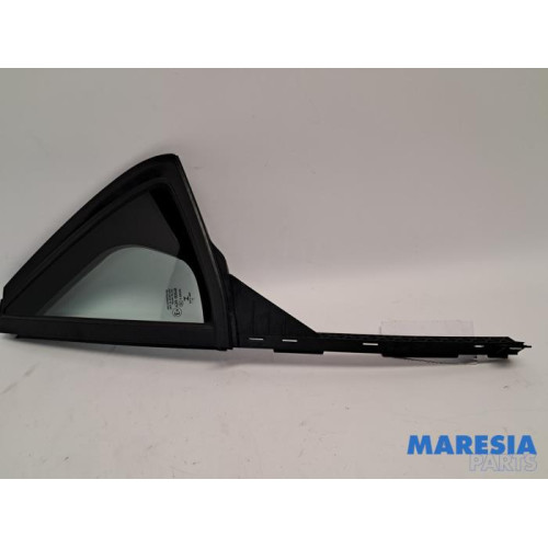 Opel - Corsa - Dreieckfenster links hinten