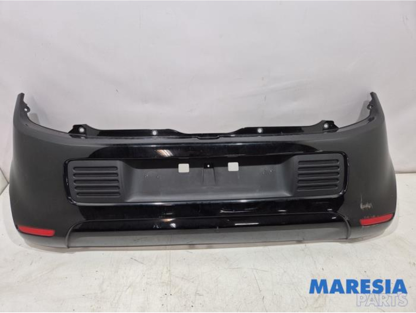 Renault - Twingo - Rear bumper
