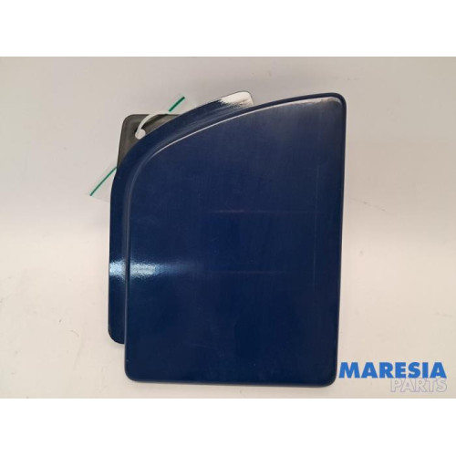 Opel - Movano - Tank Klep