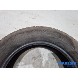 Nissan - NV300 - Tyre