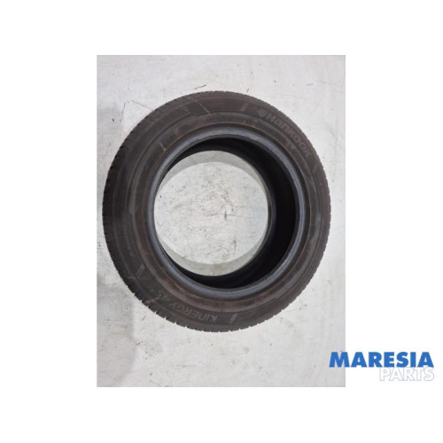 Renault - Megane - Tyre