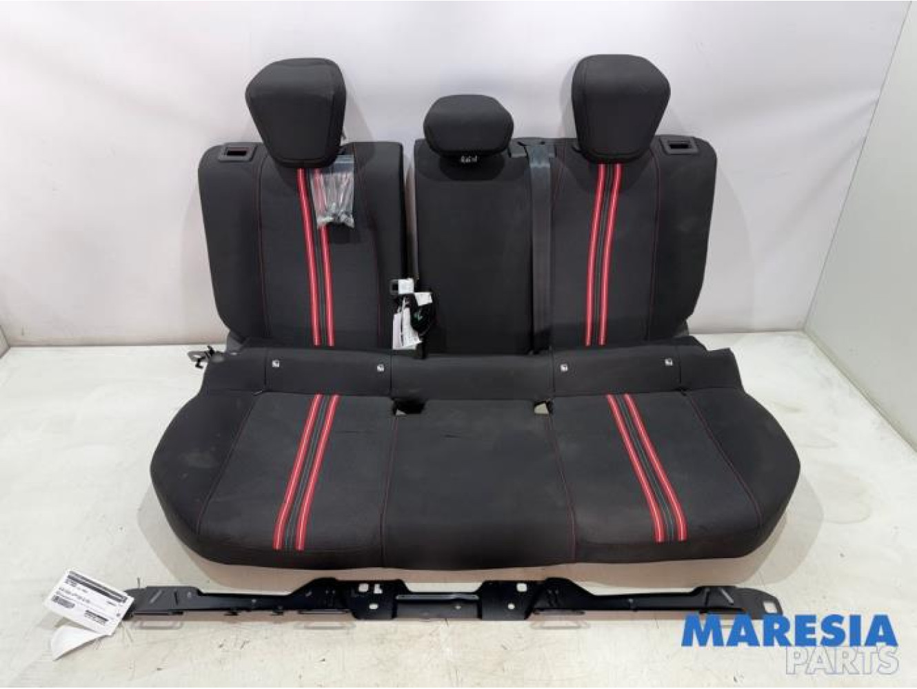 Opel - Corsa - Rückbank