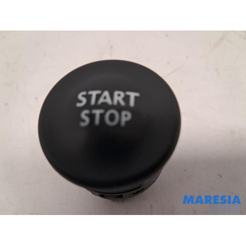 Renault - Megane - Start/Stop schakelaar