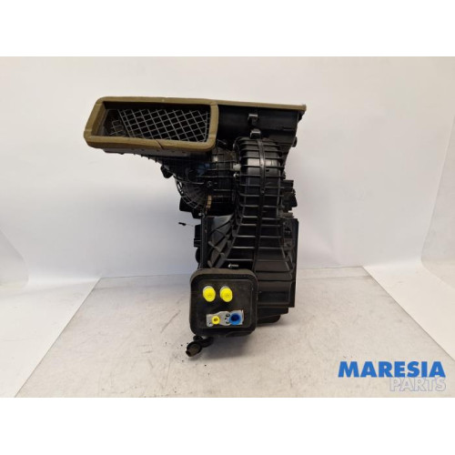 Renault - Twingo - Heater housing