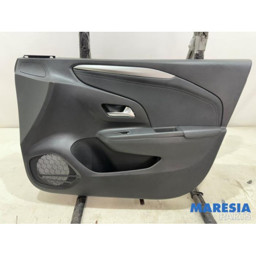 Opel - Corsa - Portierbekleding 4Deurs rechts-voor