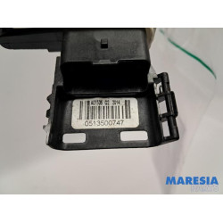 Citroen - C3 - Front door lock mechanism 4-door, right