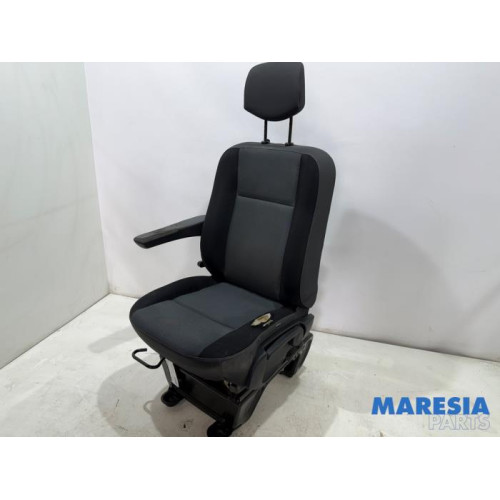 Renault - Master - Seat, left
