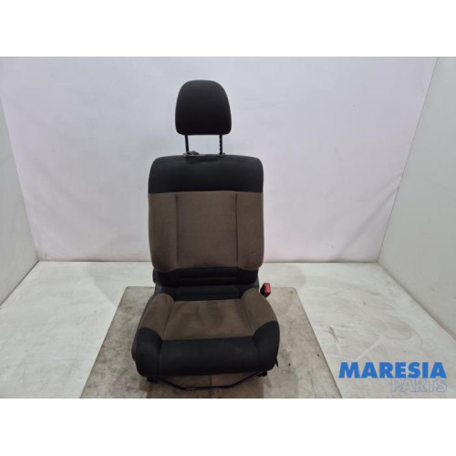 Citroen - C4 Cactus - Seat, right