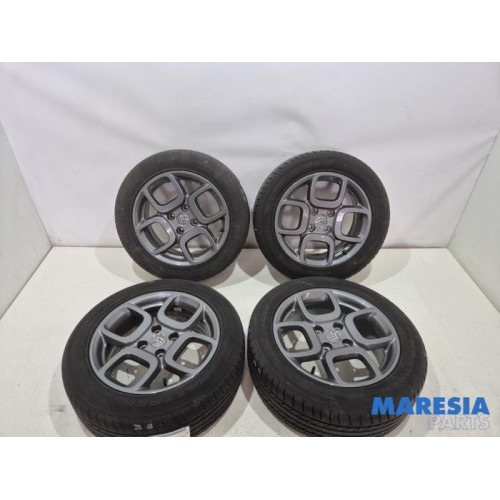Citroen - C4 Cactus - Sport rims set + tires