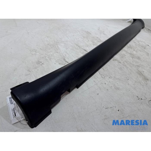 Citroen - C4 Cactus - Side skirt, left