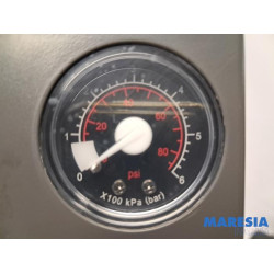 Opel - Corsa - Tyre pump