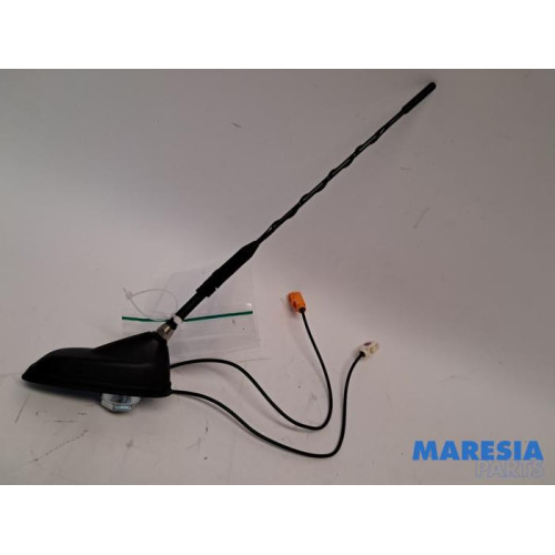 Opel - Corsa - Antenne