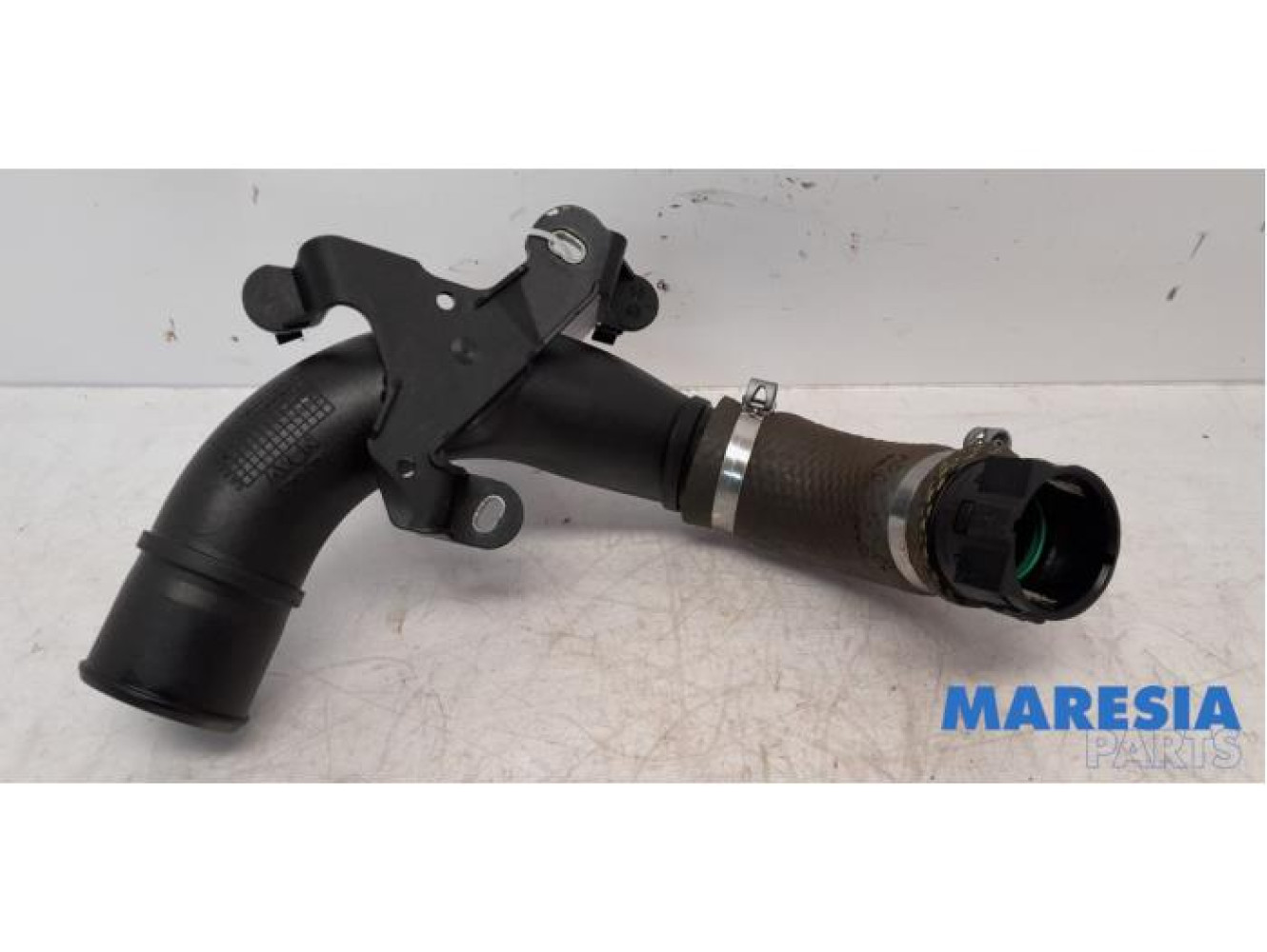 Renault - Megane - Air intake hose