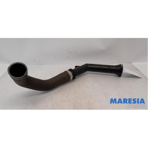 Renault - Megane - Air intake hose