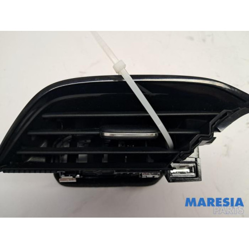 Opel - Corsa - Grille aération tableau de bord