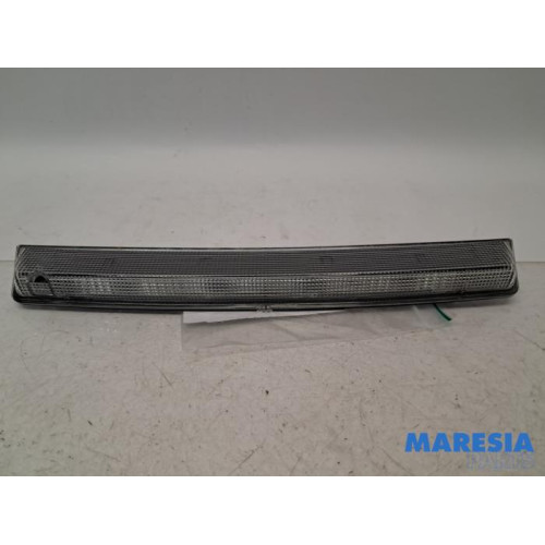 Citroen - C4 Cactus - Third brake light