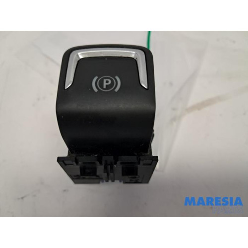 Opel - Corsa - Handrem schakelaar