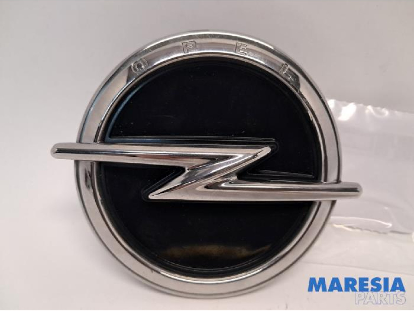 Opel - Corsa - Tailgate switch