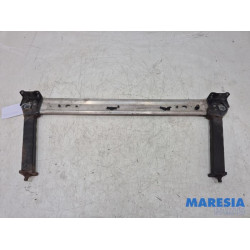 Renault - Megane - Radiatorbalken