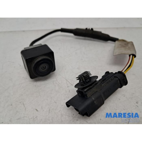 Citroen - C4 Cactus - Reversing camera