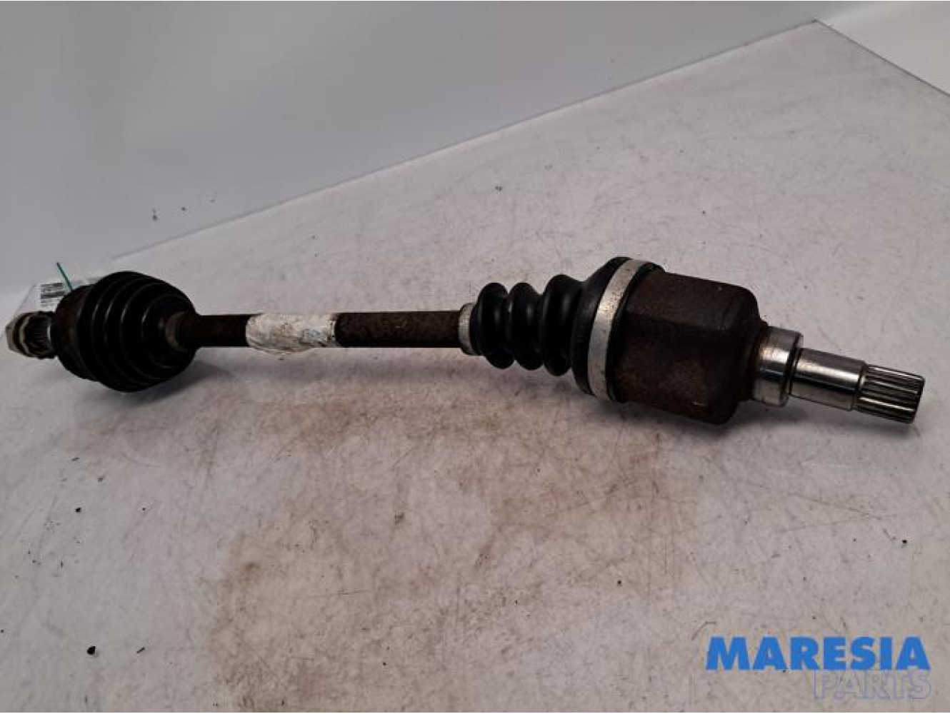 Peugeot - 207 - Antriebswelle links vorne