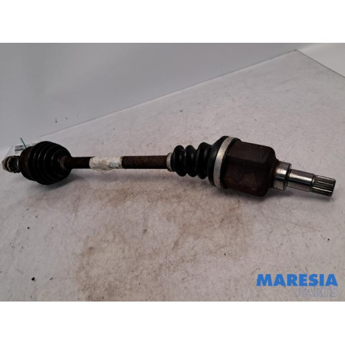 Peugeot - 207 - Antriebswelle links vorne