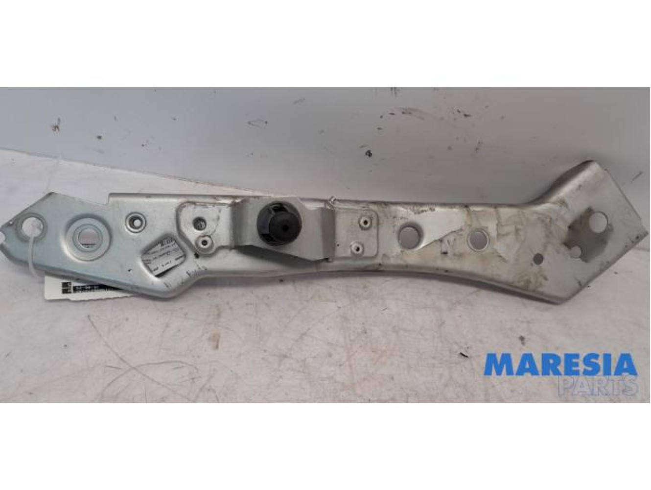 Renault - Megane - Vorderwand