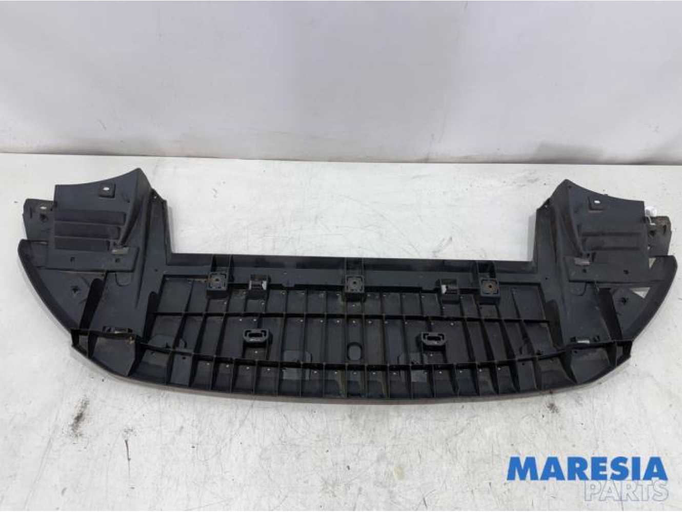Citroen - C4 Picasso - Bumper bottom