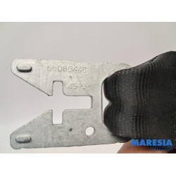 Renault - Megane - Front seatbelt, left