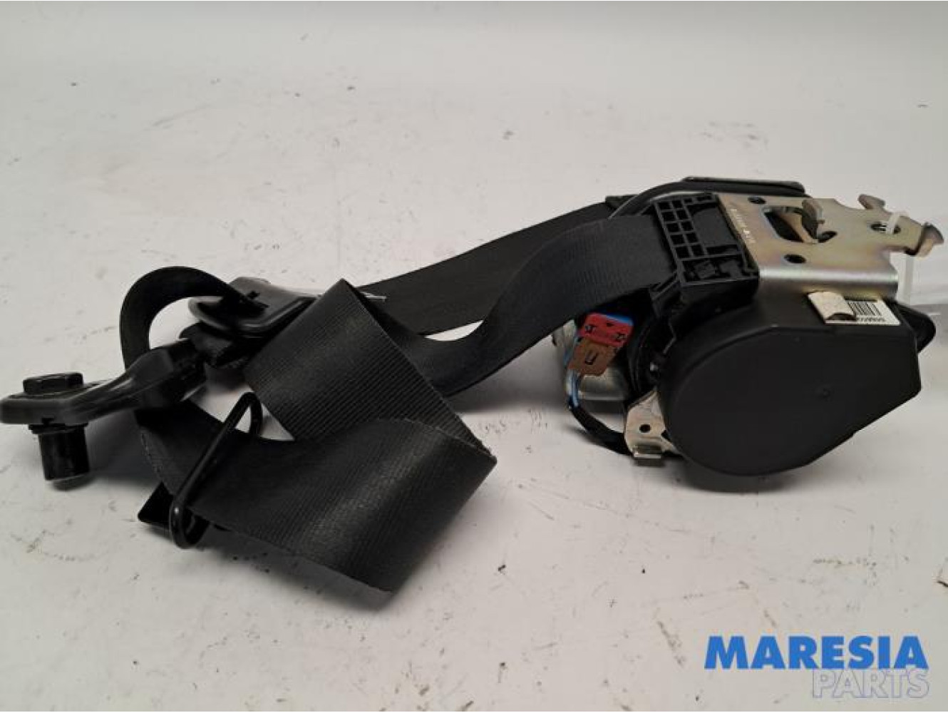Renault - Megane - Front seatbelt, left