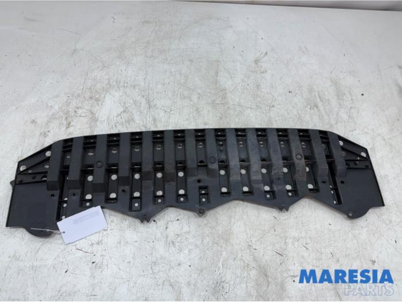 Citroen - C1 - Front bumper, central component