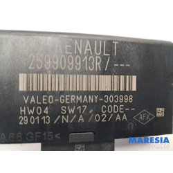 Renault - Megane - PDC Modul