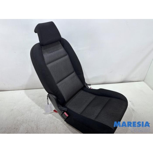Peugeot - 307 - Rear seat