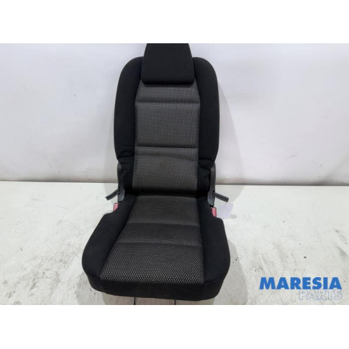 Peugeot - 307 - Rear seat