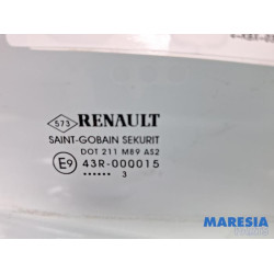 Renault - Megane - Rear door window 4-door, left