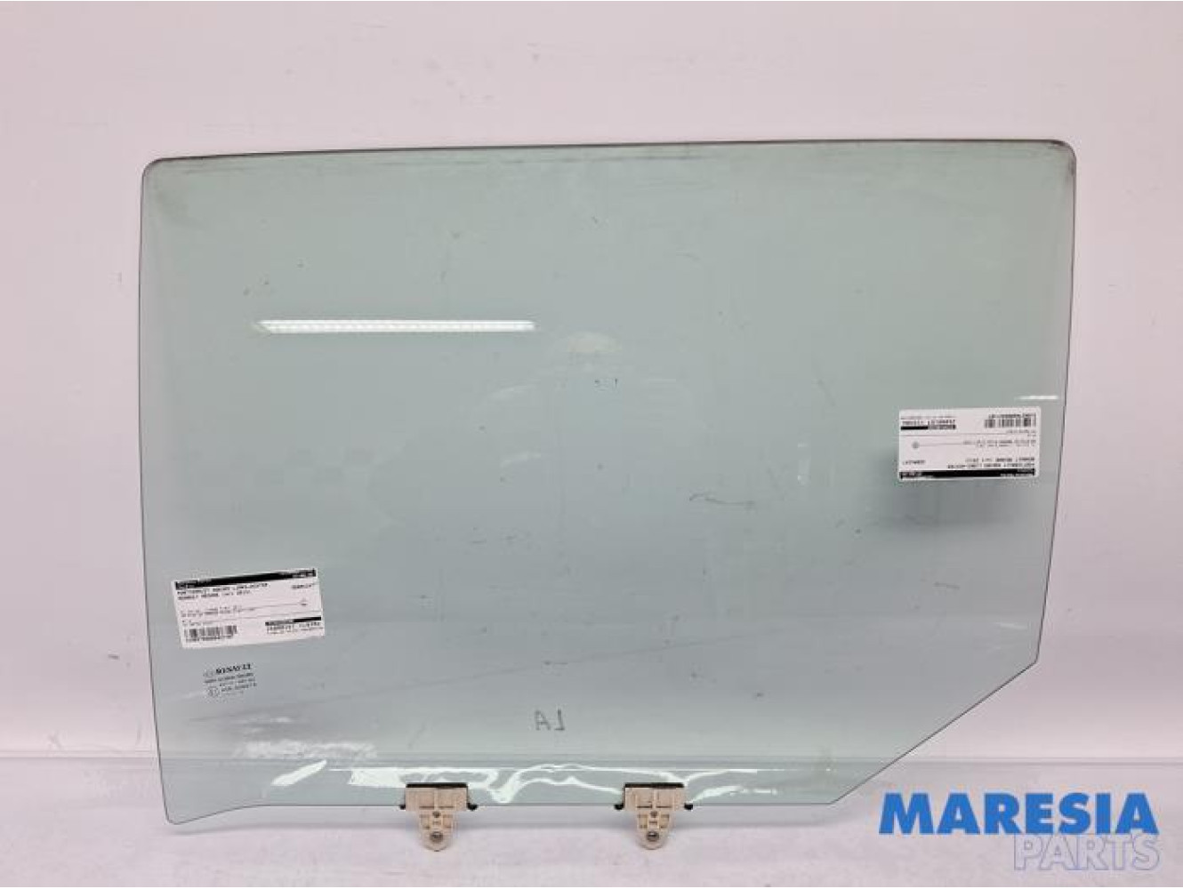 Renault - Megane - Rear door window 4-door, left