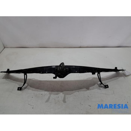 Alfa Romeo - 159 - Lock plate