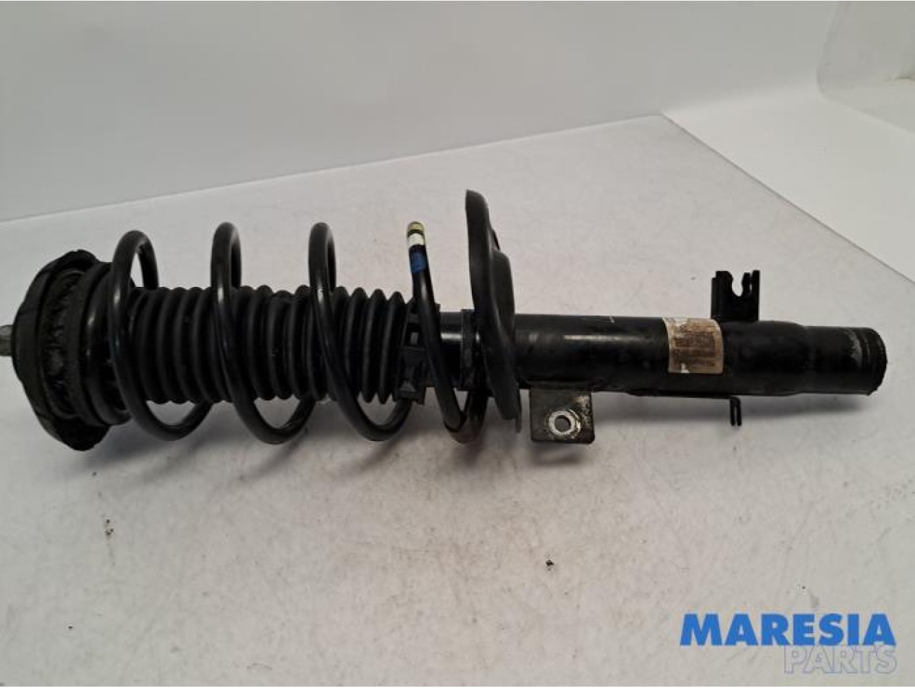 Citroen - C3 - Front shock absorber rod, left