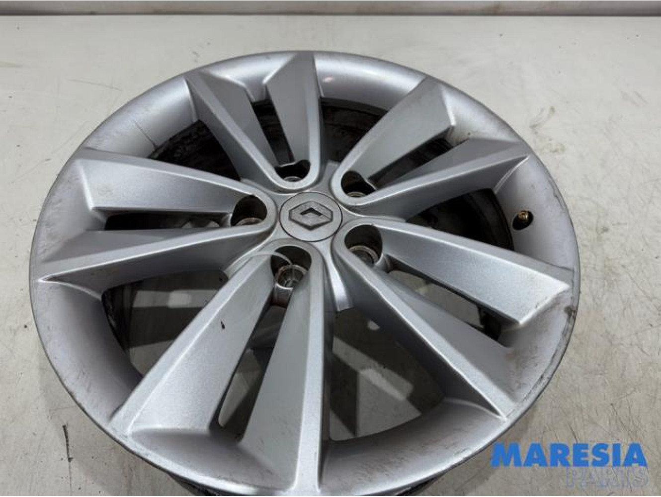 Renault - Grand Scenic - Wheel