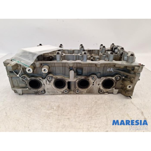 Renault - Grand Scenic - Cylinder head