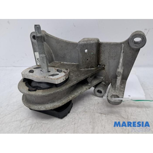 Fiat - 500 - Engine mount