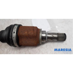 Renault - Twingo - Front drive shaft, left