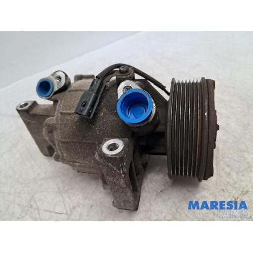 Renault - Twingo - Air conditioning pump