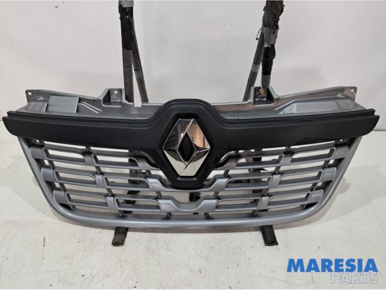 Renault - Master - Grill