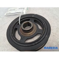 Renault - Megane - Crankshaft pulley