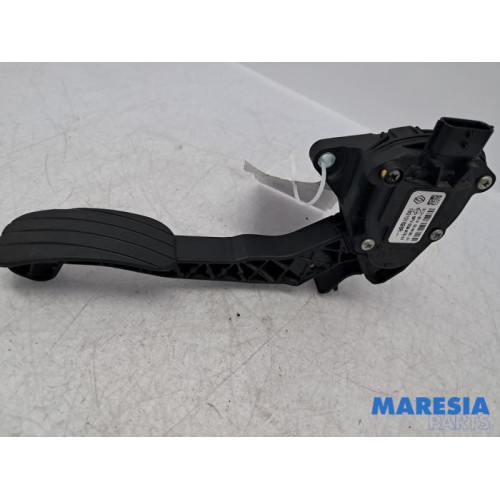 Renault - Master - Accelerator pedal