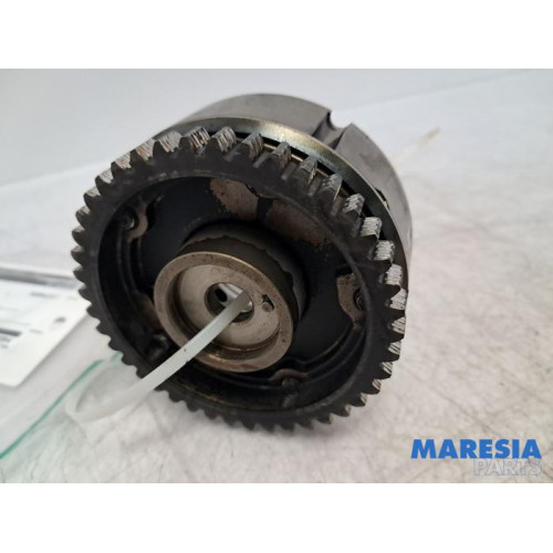 Renault - Megane - Camshaft sprocket