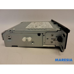 Nissan - NV300 - Radio