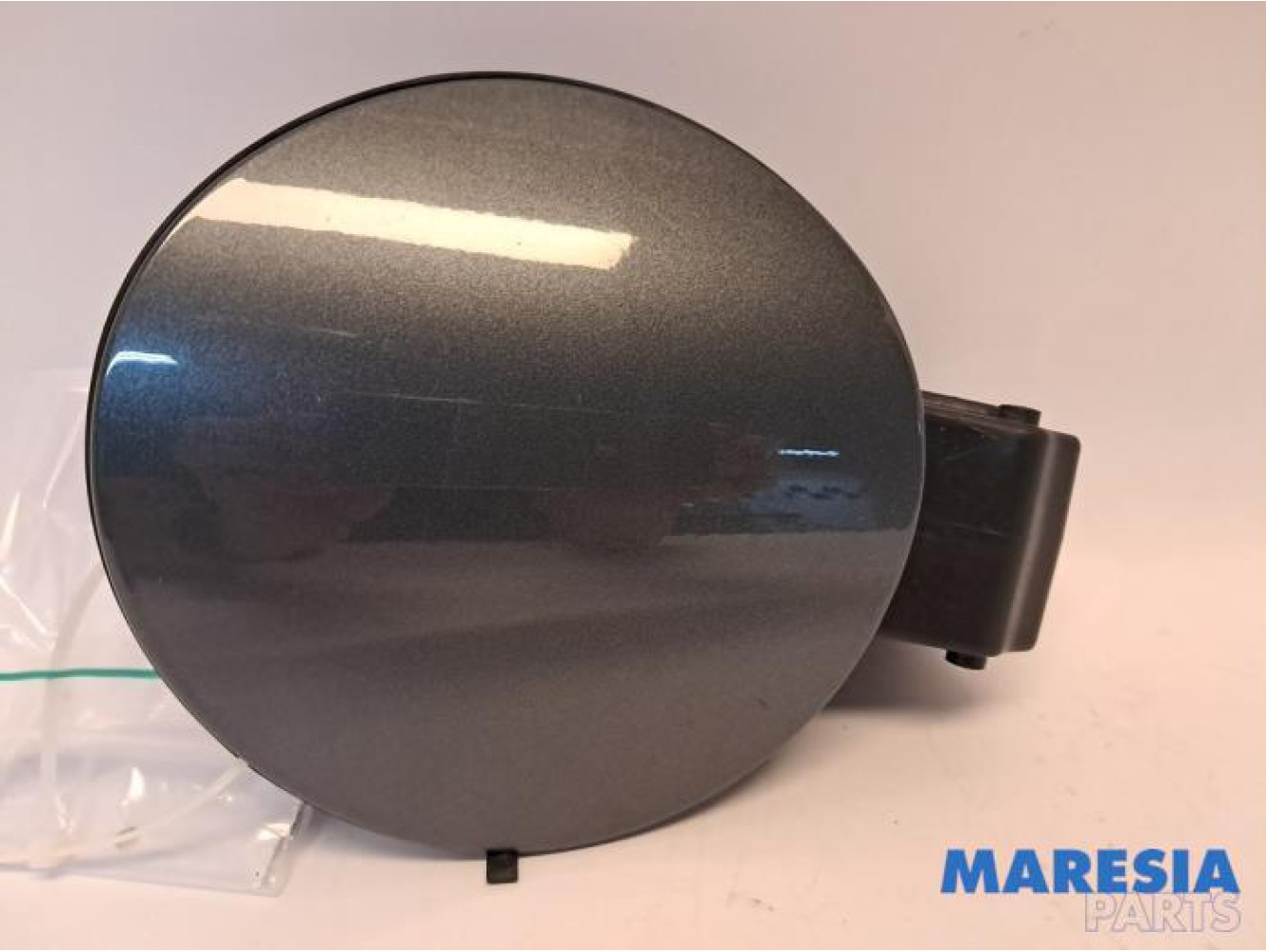 Citroen - C4 Picasso - Tank cap cover